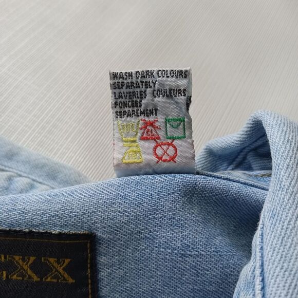 Texx Canada Light Wash NHL Calgary Flames Denim Button Down Shirt Men's Medium - Picture 5 of 14